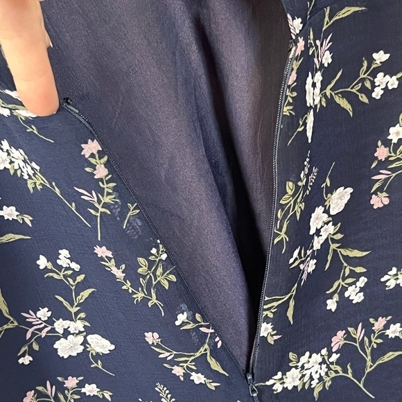 Showpo Navy Floral Button Front Mini dress size large - Picture 2 of 9